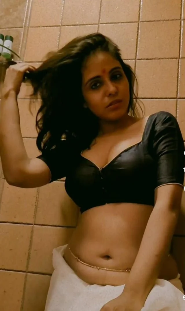 Rohini chatterjee nude image 21