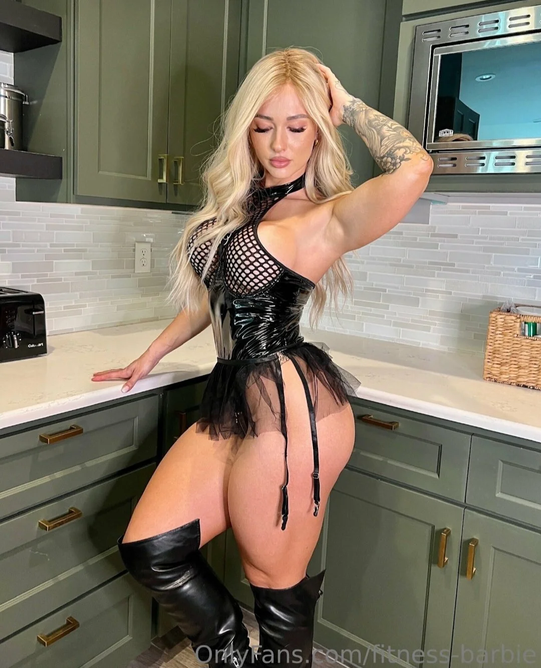 fitness barbie image 17