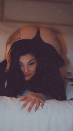 LONDON SLUTTY SEDUCTIVE & SEXY image 14