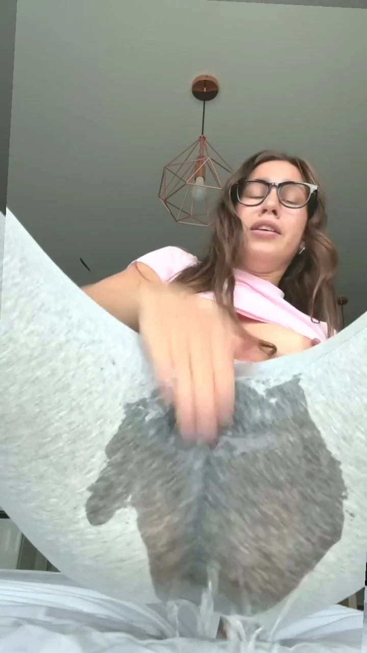 🔞 horny tight ass fingering pussy horny nude squirt 🫦😈 Check my OF main image