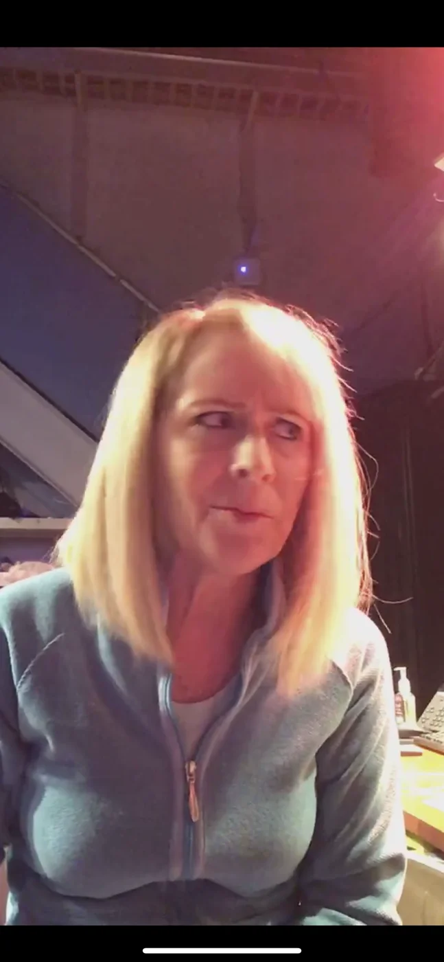 GILF weathergirl Tracy image 12