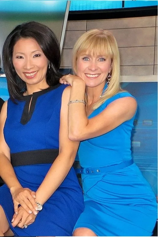 GILF weathergirl Tracy image 18