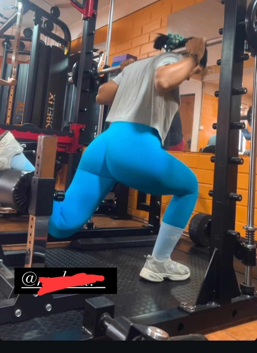 Chilenas ricas en el gim 2 image 27