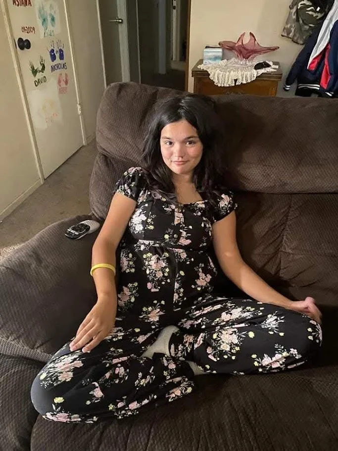 is it bad that i wanna get more of my friends "accidentally" pregnant? who would be first? image 5