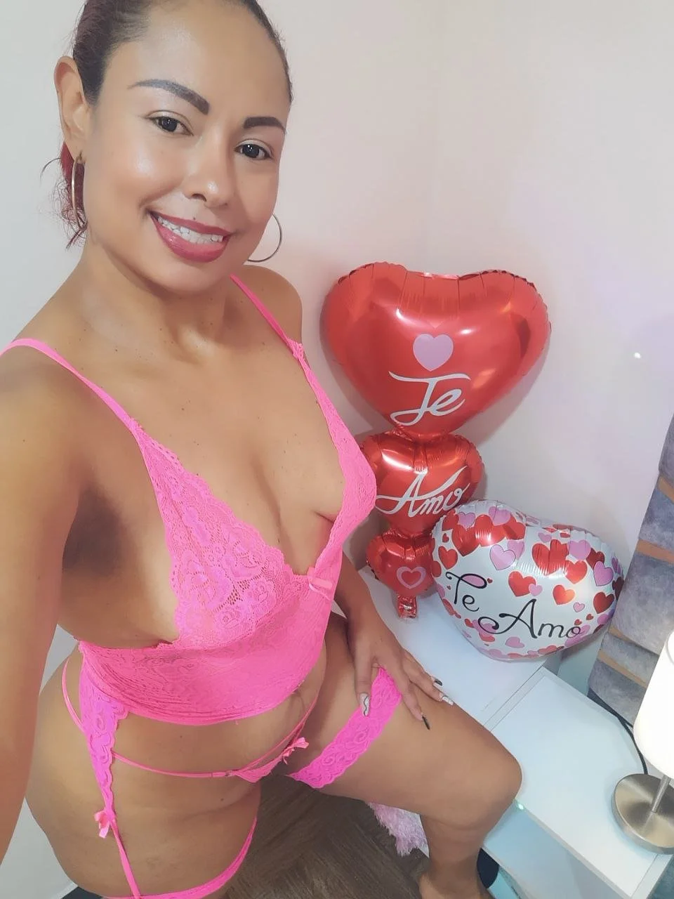 a hot and sexy angel with a nice ass will get to you... image 3