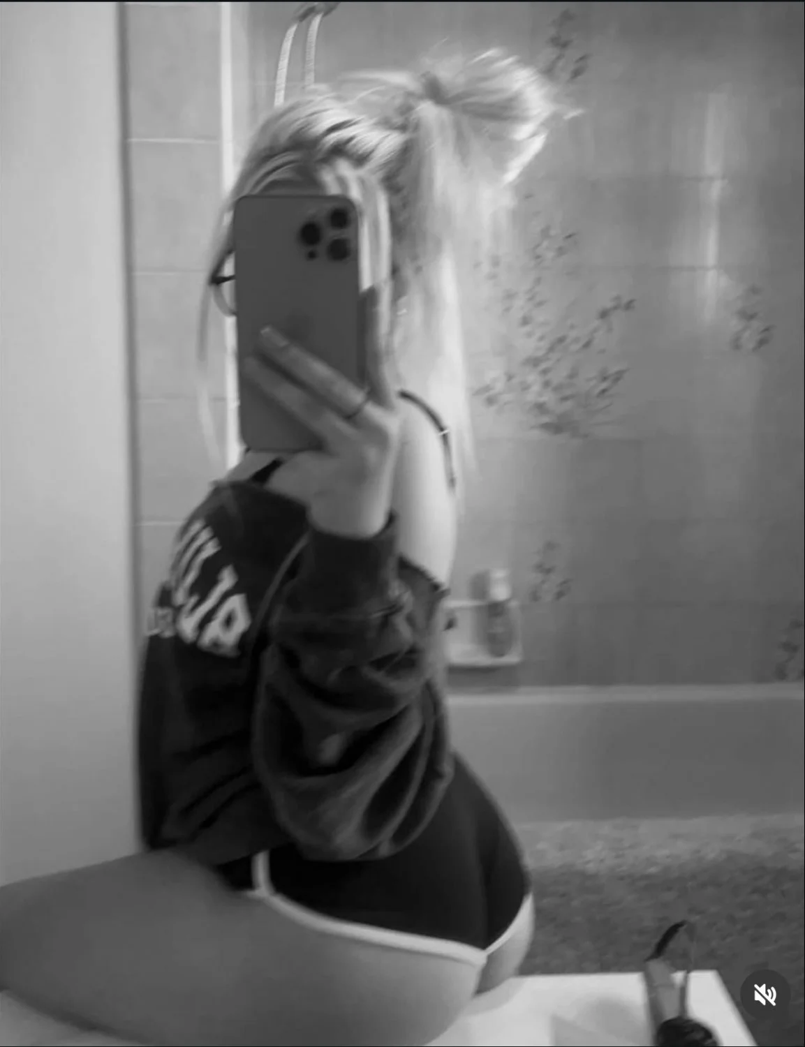 19 year old instagram slut image 14