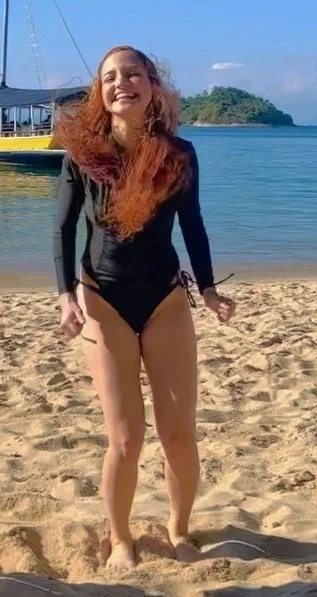 Andressa Fontinele se apresentando pra galera do Erome. Pronta pra satisfazer. IA - AI image 9