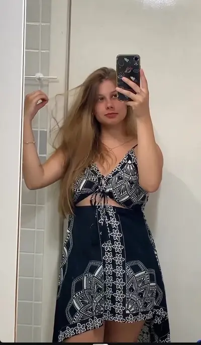 Prima novinha gostosa cover image