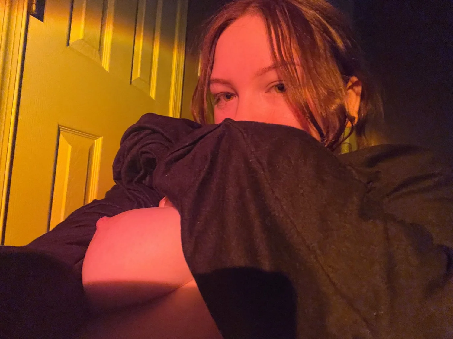 Loirinha linda da buceta grande ama se masturbar e gozar com seu consolo - squirting image 5