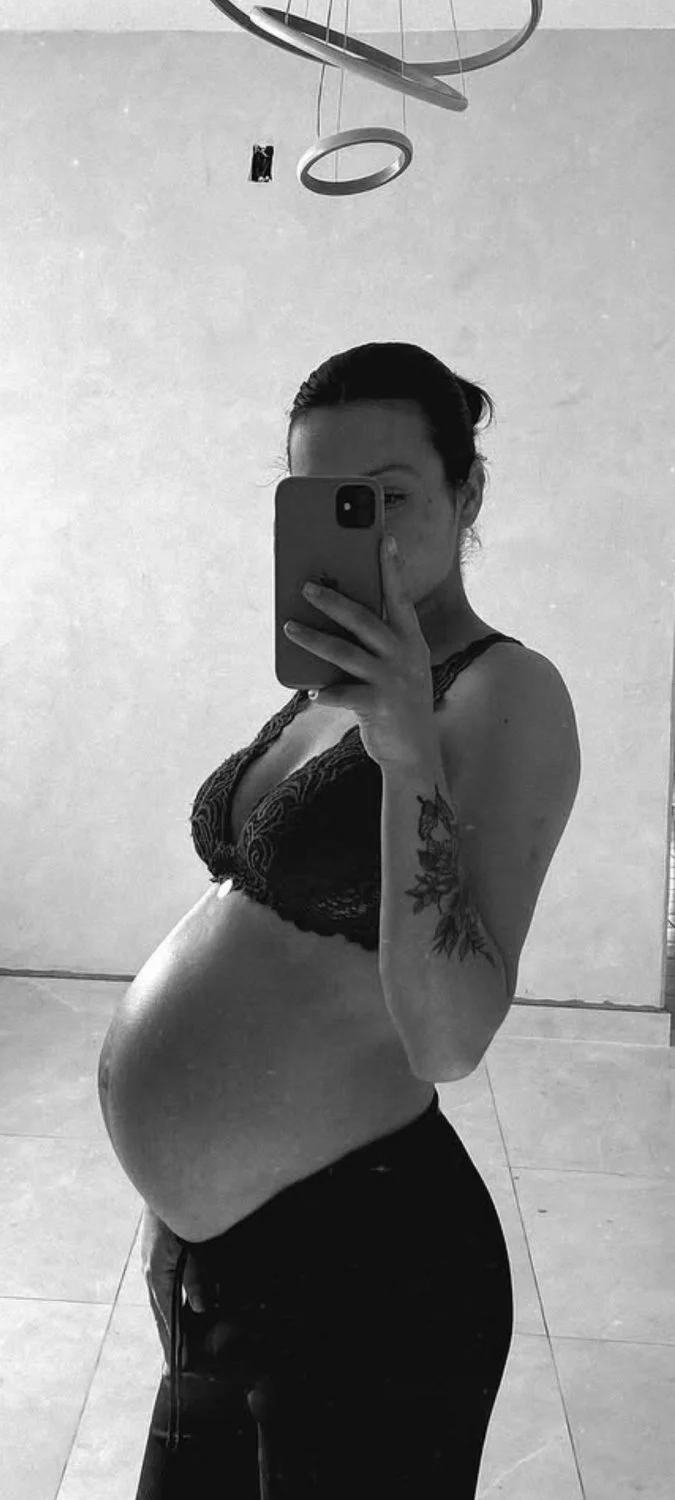 Kelly , esposa magrinha vazada pelo corno ! image 17