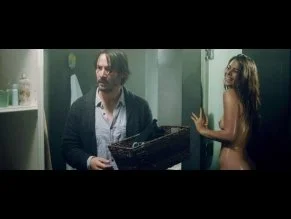 amateur threesome of Ana and Keanu Reeves image 13