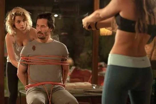 amateur threesome of Ana and Keanu Reeves image 9