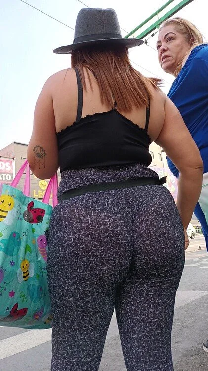 355 (Milf)🍑 main image