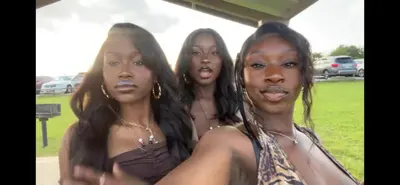 3 hotties Ebony 🥵🍑🔥 cover image