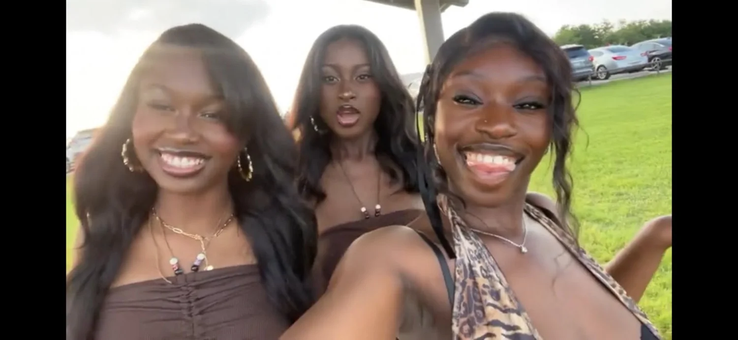 3 hotties Ebony 🥵🍑🔥 image 2