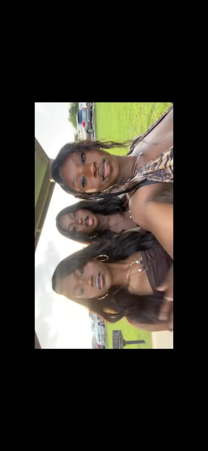 3 hotties Ebony 🥵🍑🔥 image 3