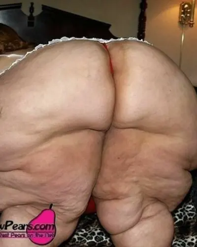 Ssbbw pear XXX‼️ cover image
