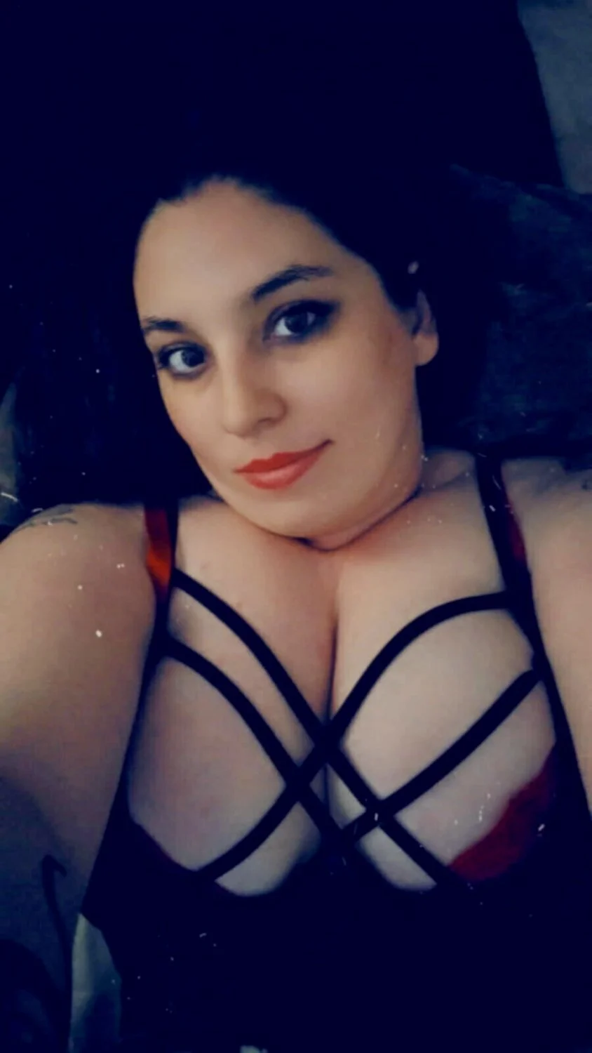 Carolanne W image 9