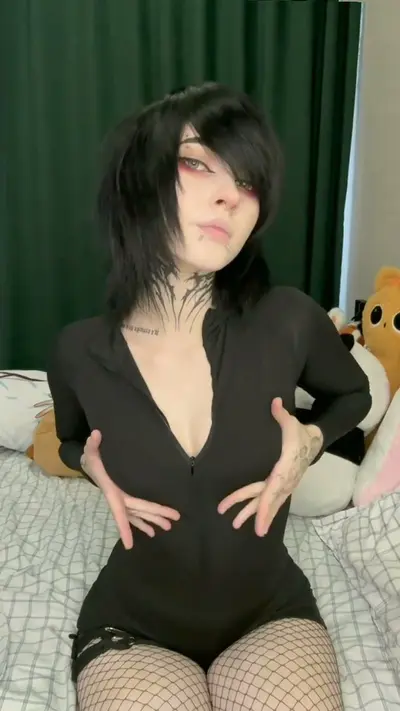 🔞 Hot curvy busty nude pussy eating pussy 😈🍑 Check OF now cover image