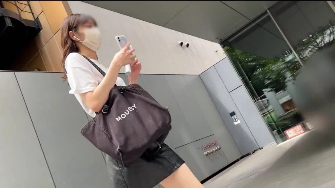 🔚Japanese　プレミアムクラス　生足　美脚　ミニスカ　ヤング着衣様　ソフトエロ　一発やりたい main image