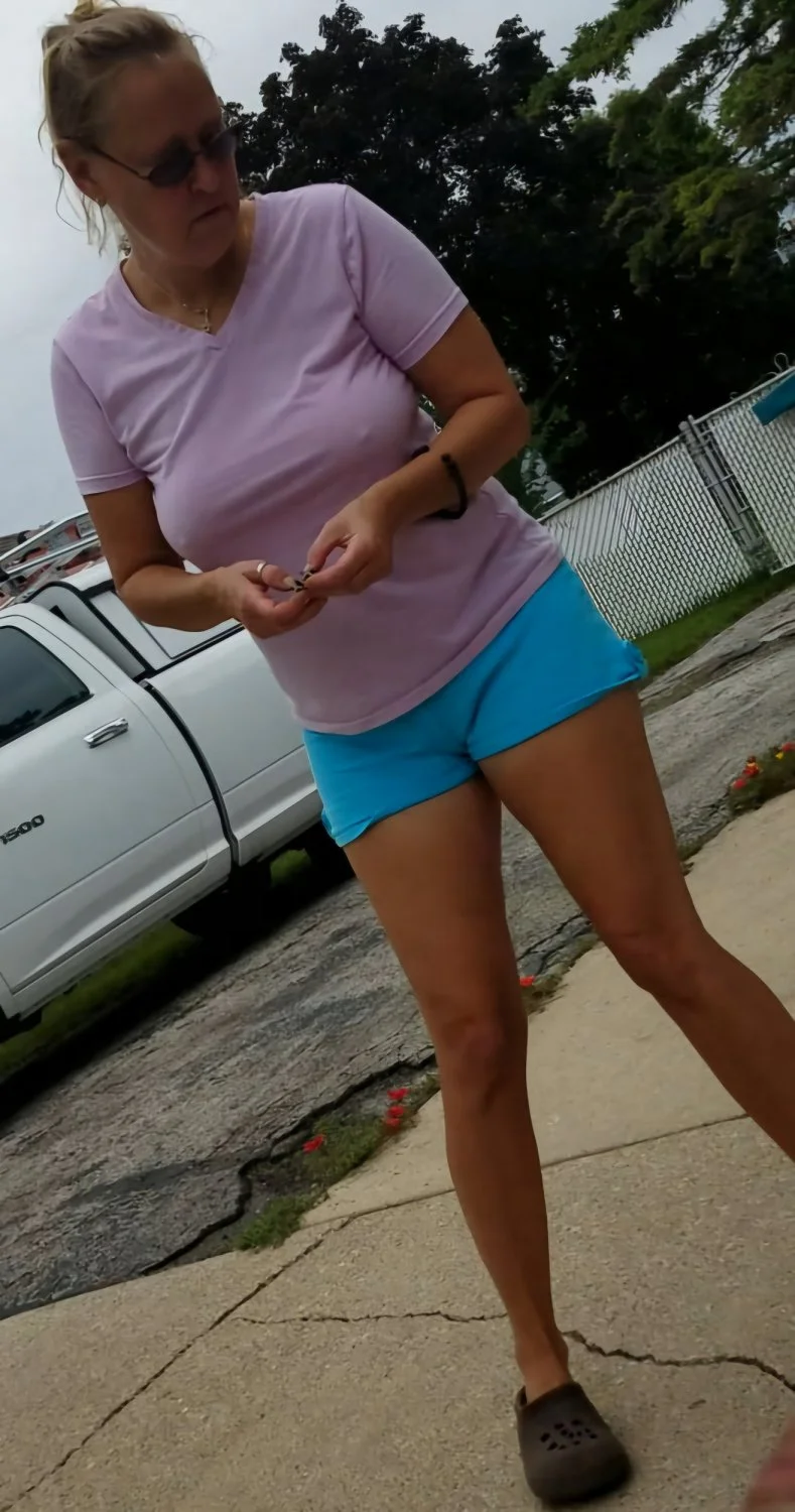 Braless Lori image 17