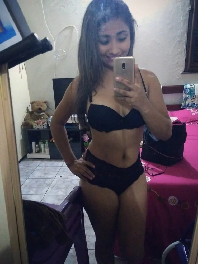 moreninha baixa renda muito gostosa main image