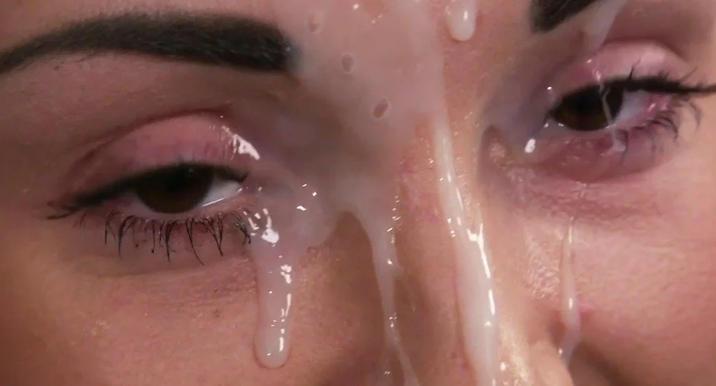Fancy blonde pornstar elegantly takes a big cumshot on her face image 11