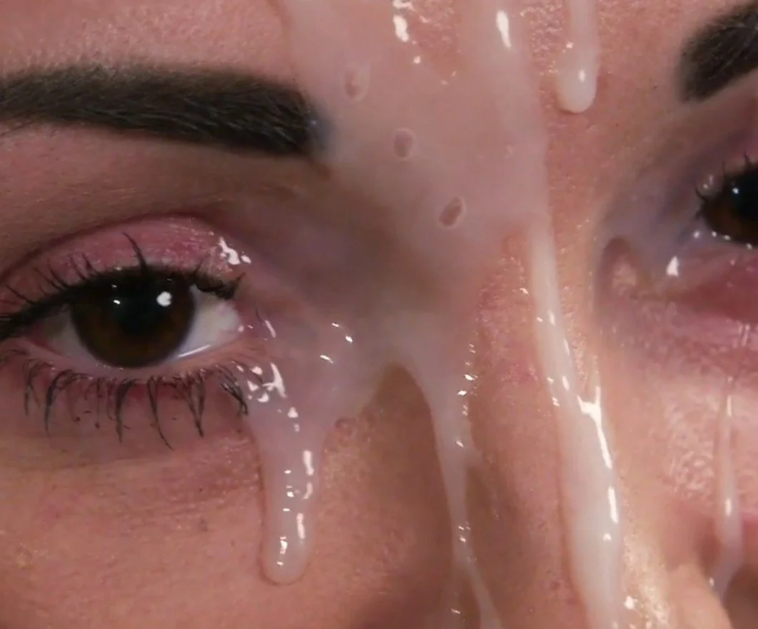 Fancy blonde pornstar elegantly takes a big cumshot on her face image 20