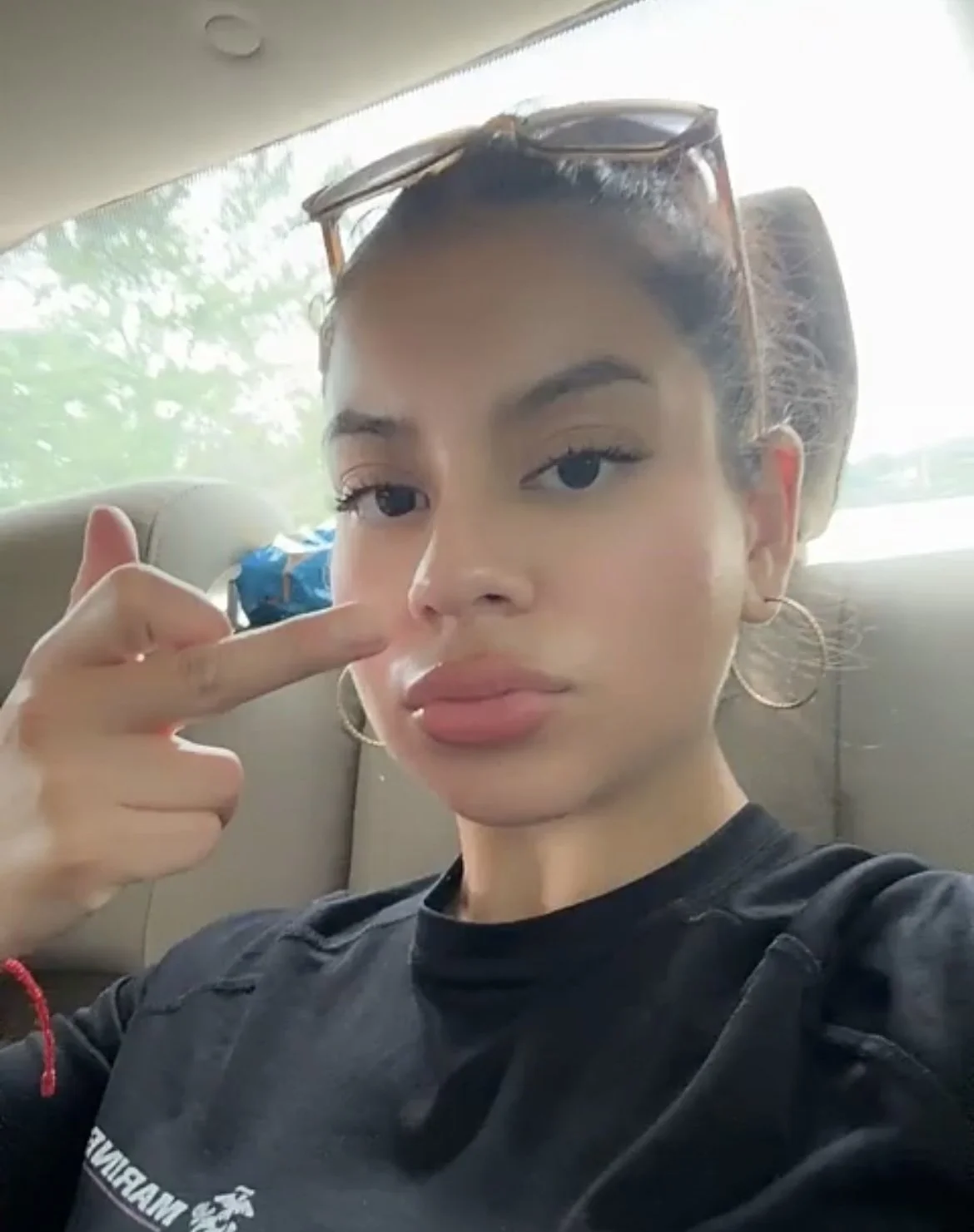 Busty Latina Teen Snap image 5