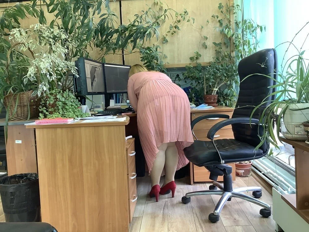 Bbw secretary 2 image 10