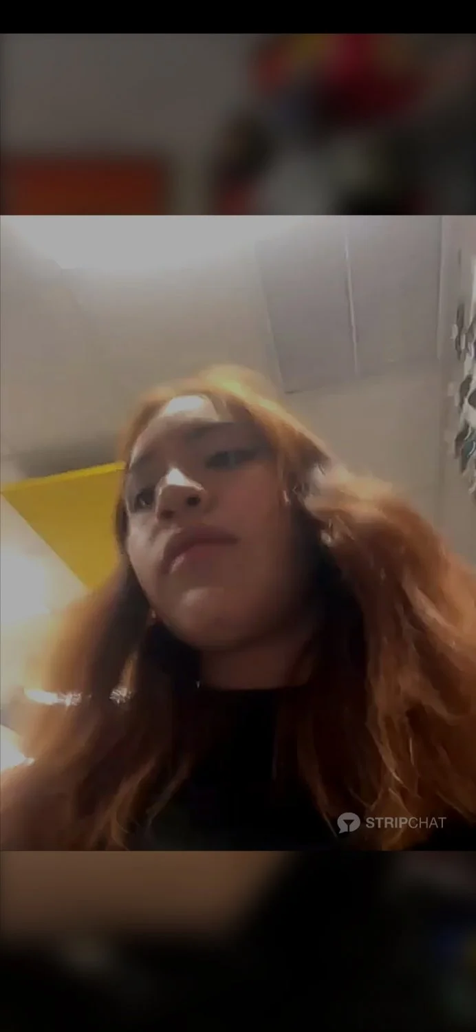 Chica del Oxxo enseñando tetas y panocha parte 1 image 12