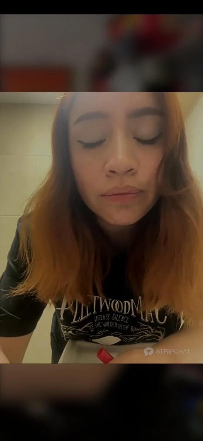 Chica del Oxxo enseñando tetas y panocha parte 1 image 20