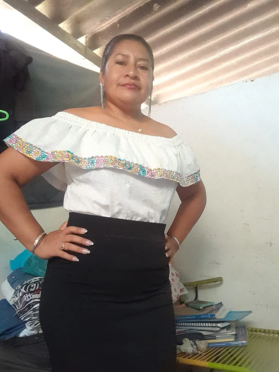 Señora hermosa culo gordo image 13