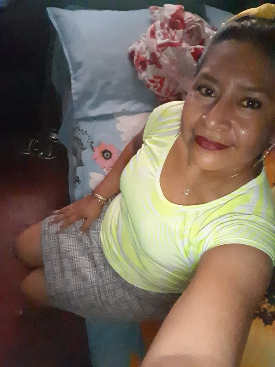 Señora hermosa culo gordo image 18