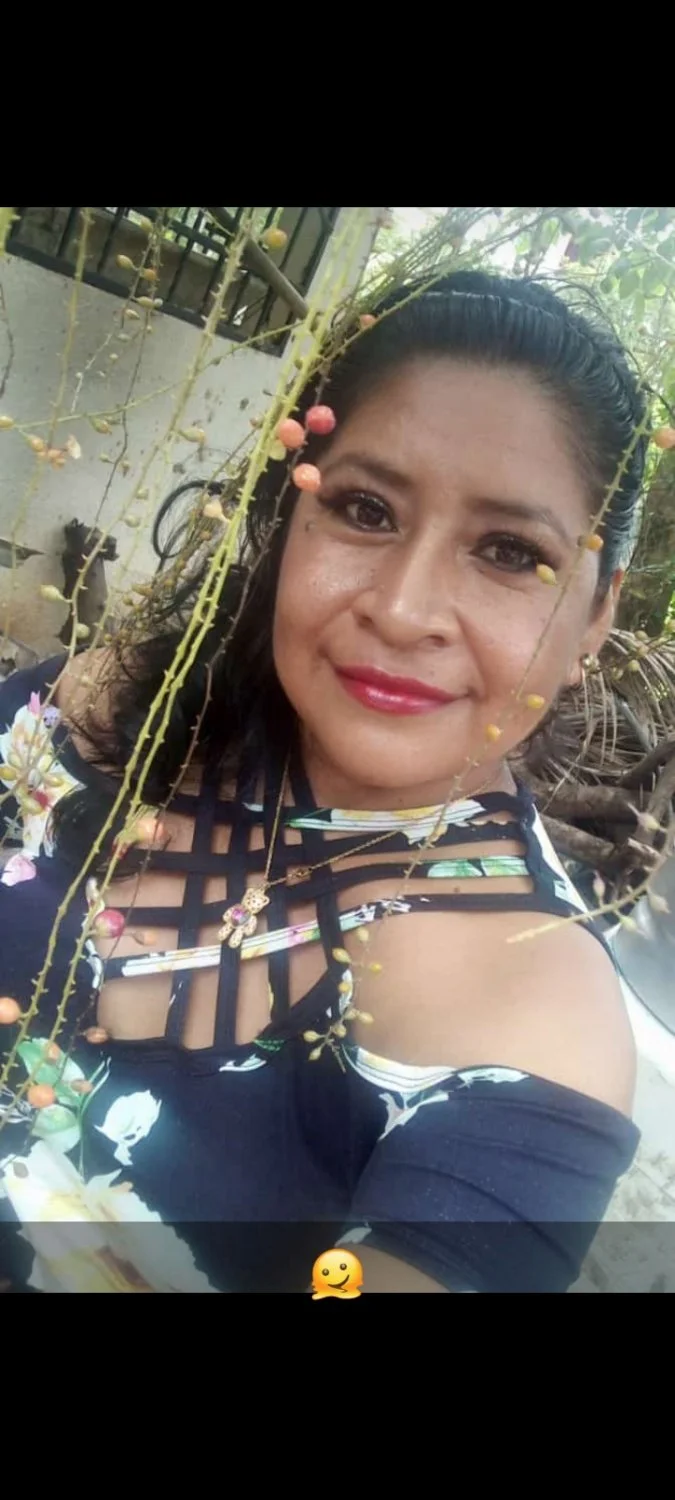 Señora hermosa culo gordo image 25