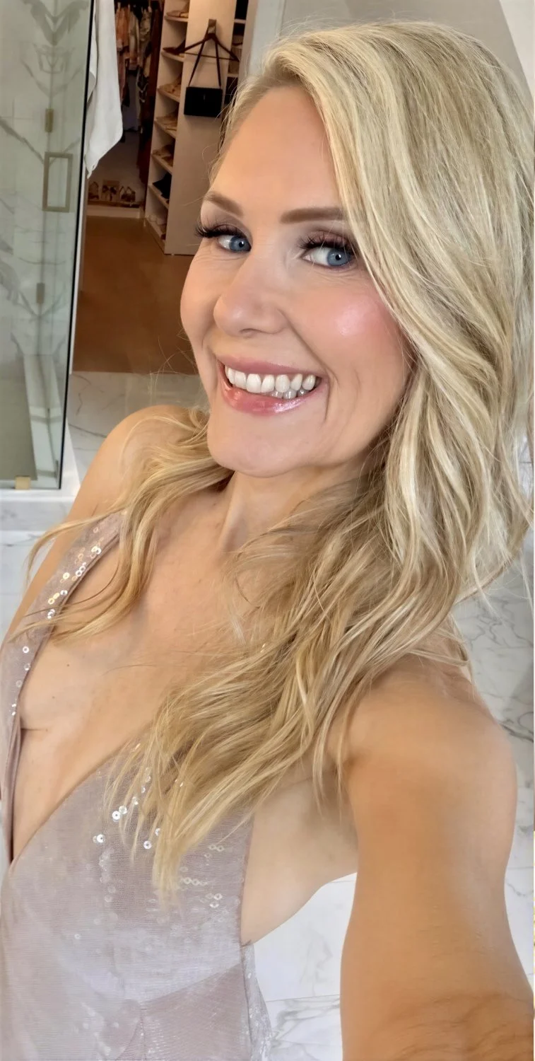 JORDANA showing a side view of her small tits image 4