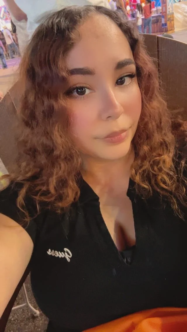 Sexy Latina p6 image 1