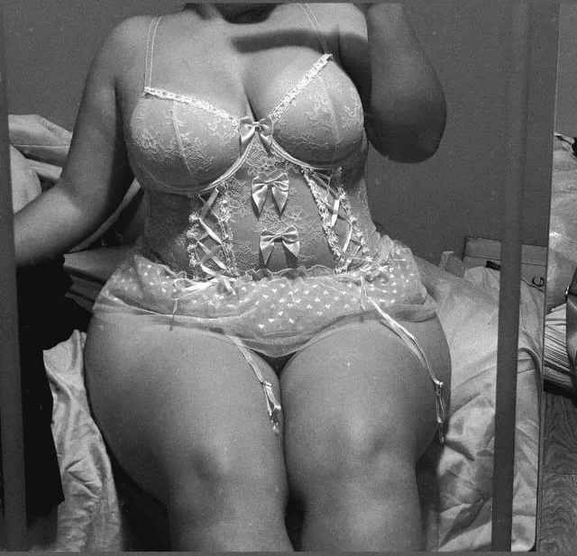 Sexy Latina p6 image 4