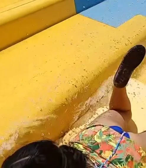 Latinas 💦 image 1