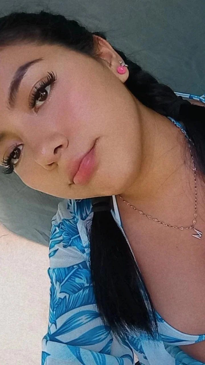 Latinas 💦 image 15