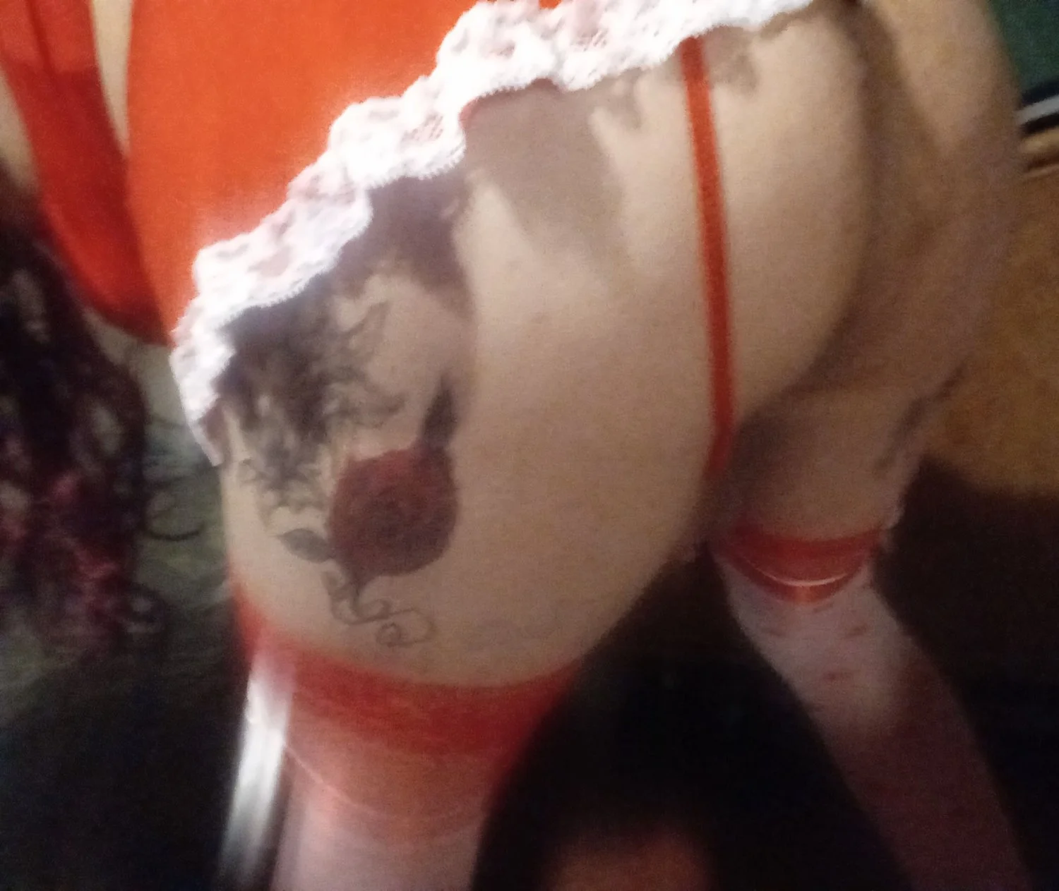 Hoy toca estrenar mi traje de sirvienta caliente image 8