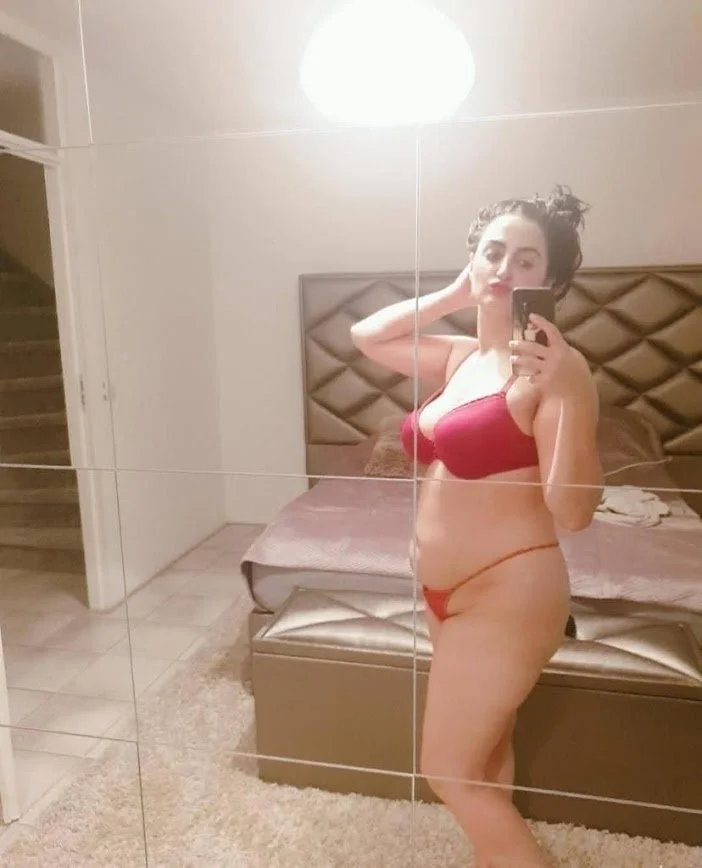 Paki wife available image 15