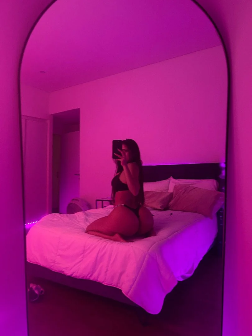 Nat Latina🍑🍑 image 17
