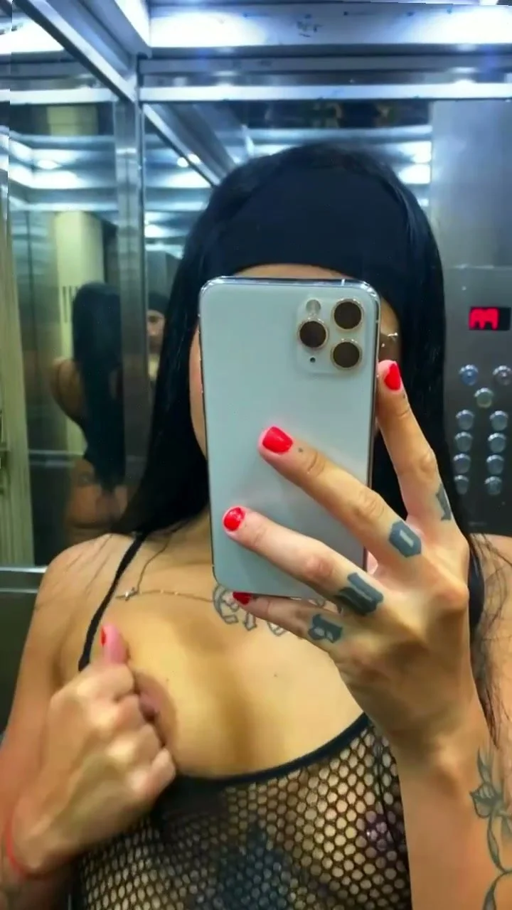 🔞 petite body horny slut orgasming shaved pussy nude 🍑💦 OF image 3
