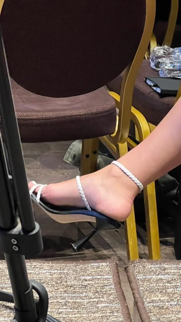 Wife foot slut exposed image 5