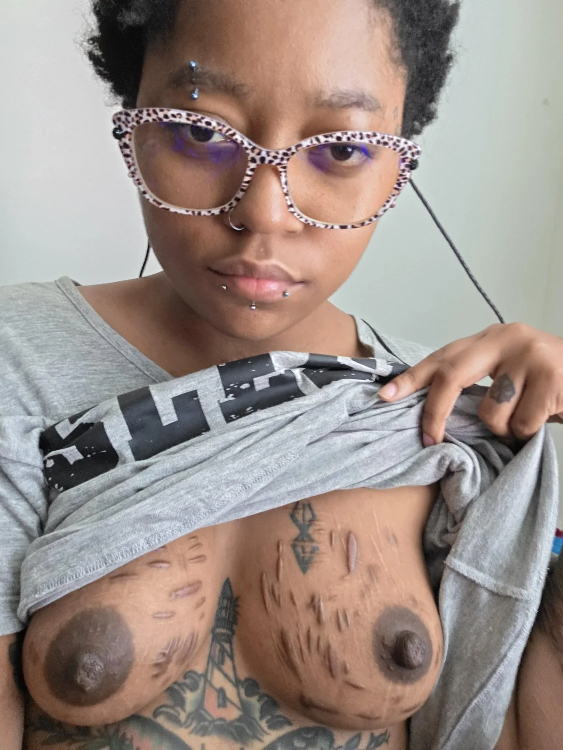 Stud fine nipples 😋💦👀🔥 image 3