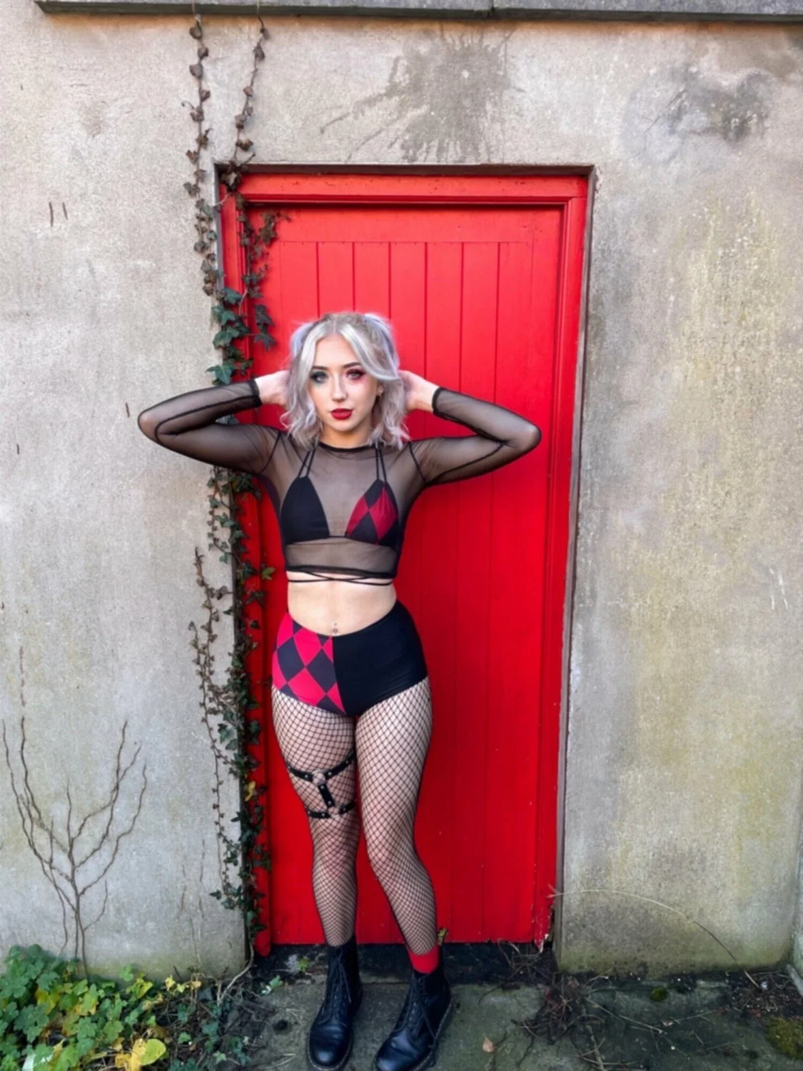 Slutty Irish 20yo exposed image 3