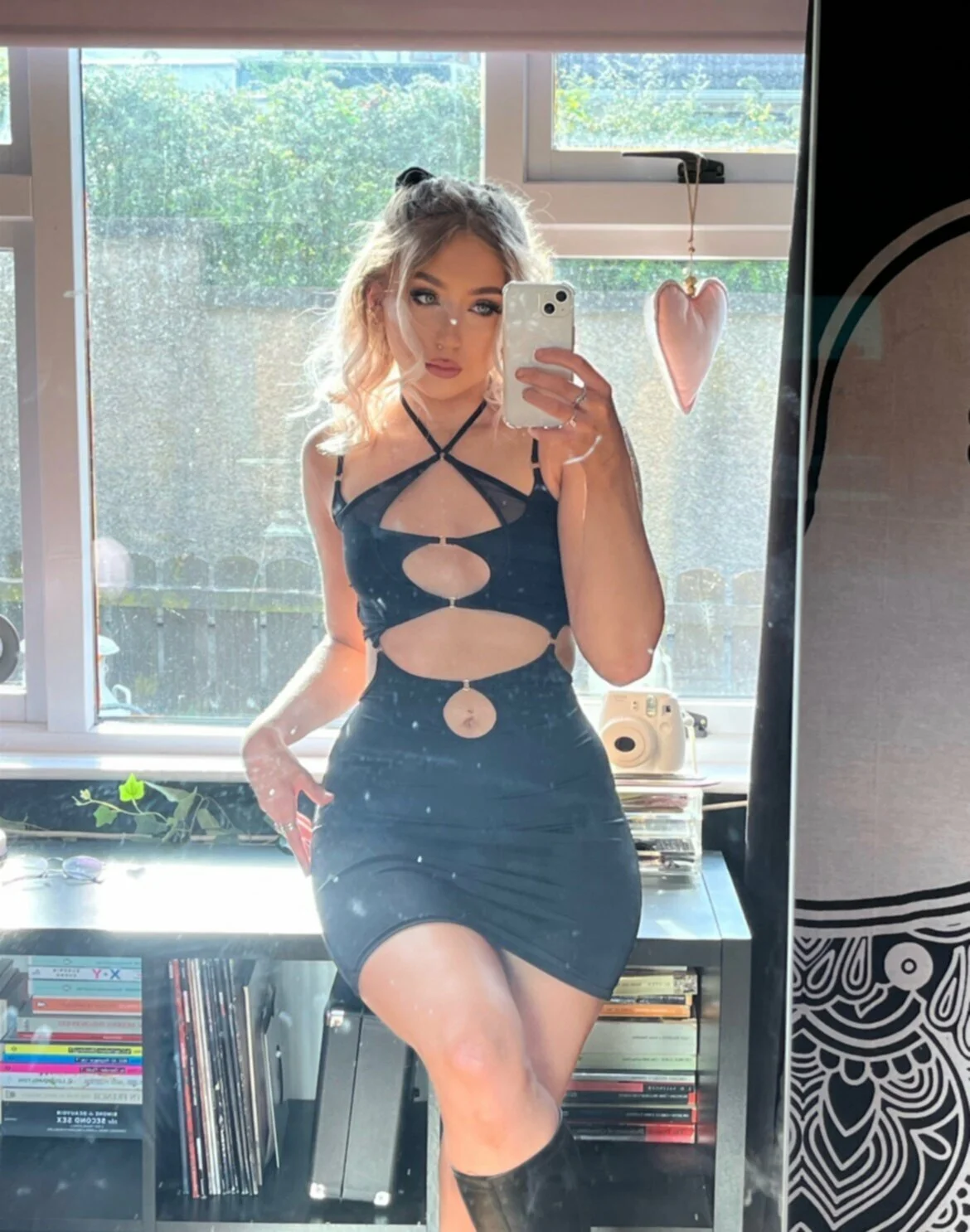 Slutty Irish 20yo exposed image 4