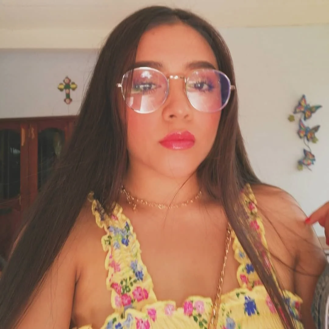Puta infiel manda nudes image 10