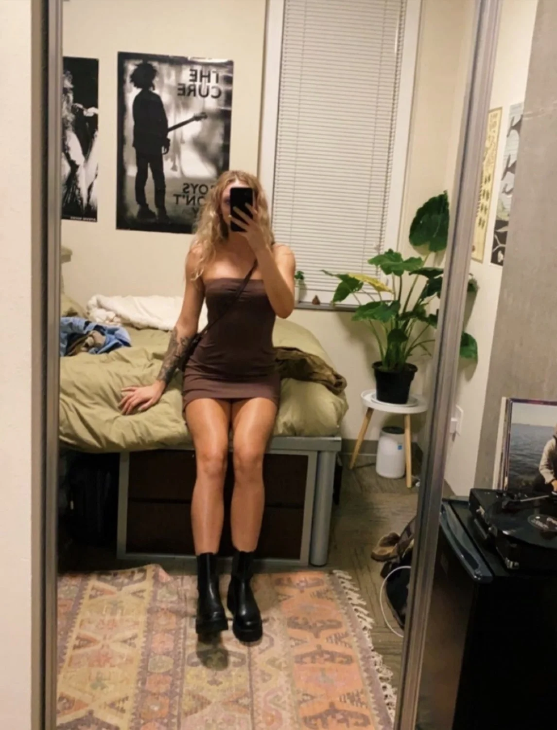 Thick American slut Ashlyn image 13